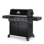 Saber Deluxe Black 3-Burner Gas Grill - Image 2
