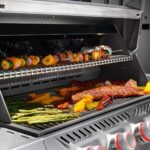 Napoleon Prestige PRO 665 Elite Gas Grill pro665vxrsib - Image 3