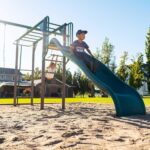 Lifetime Big Stuff Deluxe Playset with Monkey Bars 91326 - Image 4
