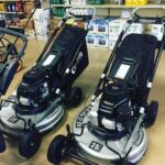 YBravo 25 BBC 25 Inch Commercial Lawn Mower - Image 4